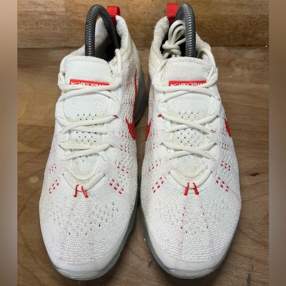 Nike Air VaporMax 2023 Flyknit Womens Size 7.5 Shoes Sneakers Sail Track Red - Picture 3 of 12